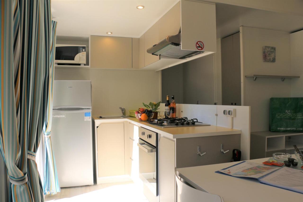 Mobile Homes By Kelair At Playa Montroig Camping Resort Tarragona Exteriör bild